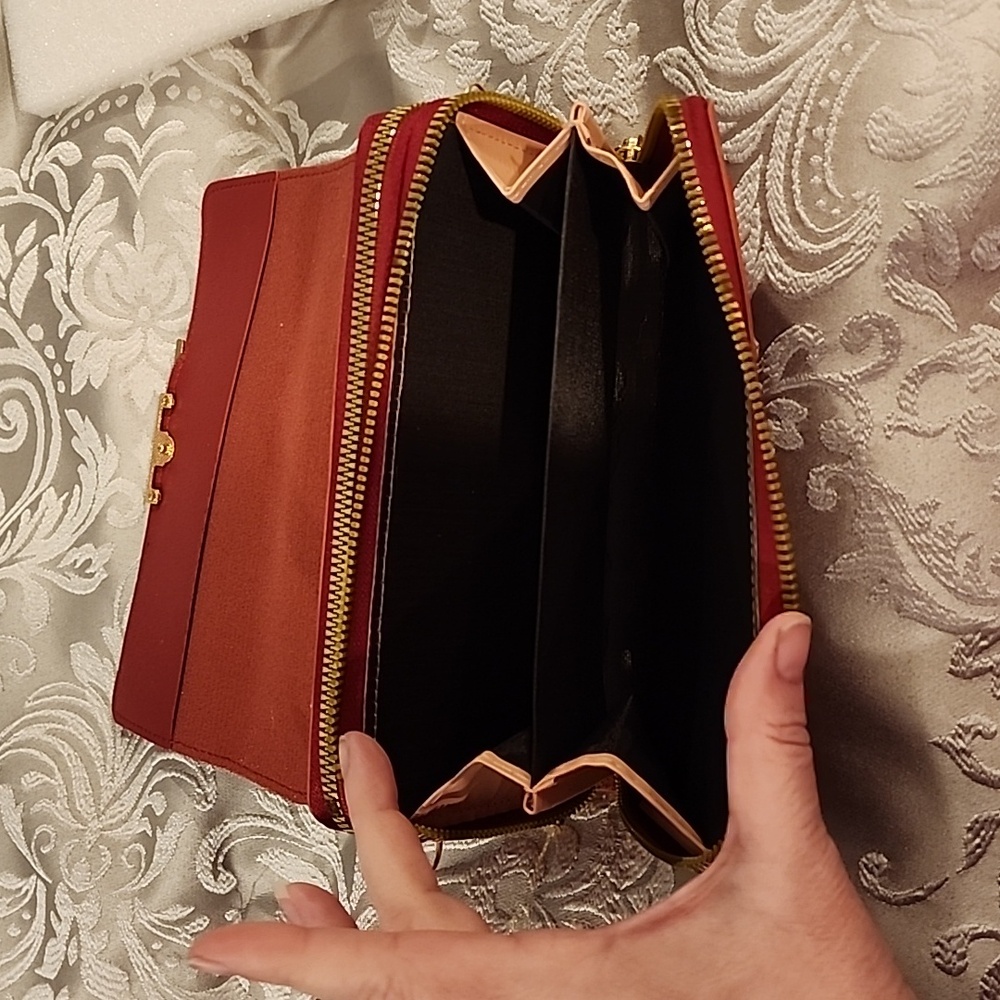 Purse - Picture 5 of 6